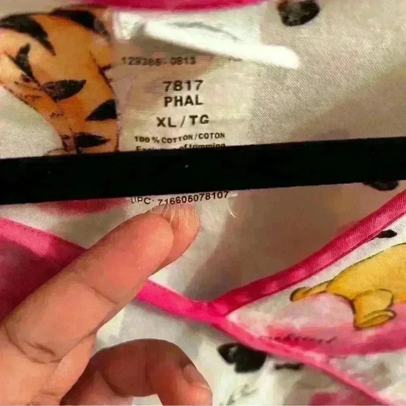 Adorable Winnie the Pooh, Eeyore  and Tigger Scrub Top Size XL 100% Cotton - Picture 5 of 8